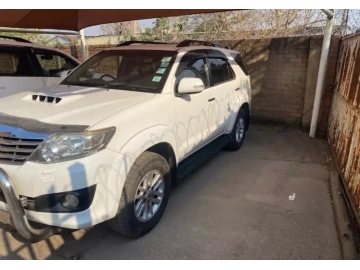 Toyota Fortuner 2014