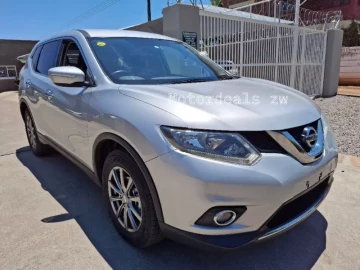 Nissan X-Trail 2015