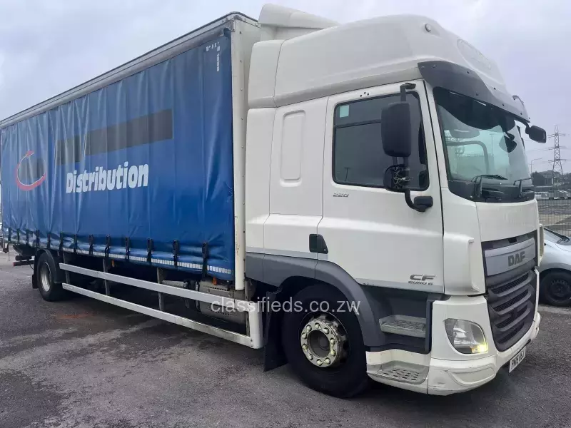 DAF CF 65,220 10 TONE CURTAINSIDE 2015