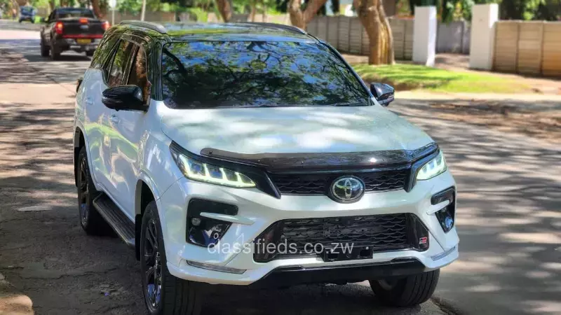 Toyota Fortuner 2023