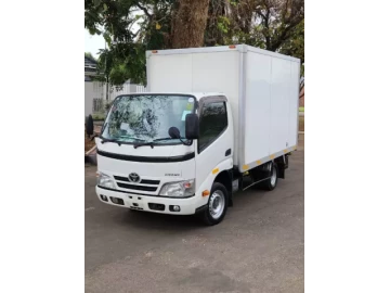 Toyota Dyna 2015