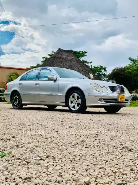 Mercedes Benz E-Class 2012