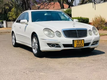 Mercedes Benz E-Class 2008