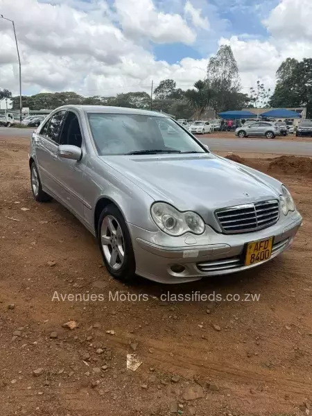 Mercedes Benz C-Class 2005