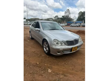 Mercedes Benz C-Class 2005