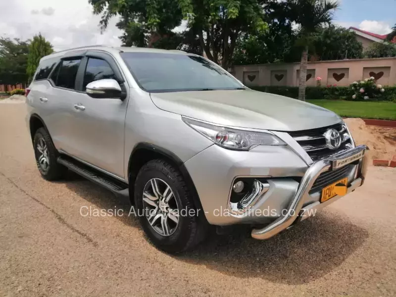 Toyota Fortuner 2016