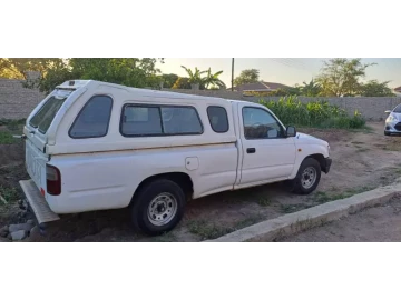 Toyota Hilux 2.4D 2004