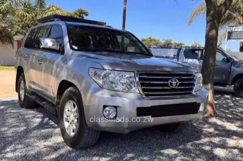 Toyota Land Cruiser 2010