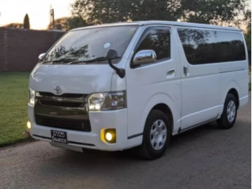 Toyota Hiace 2016