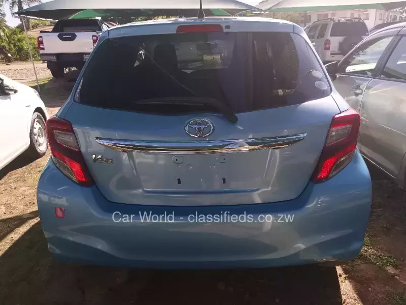 Toyota Vitz 2014