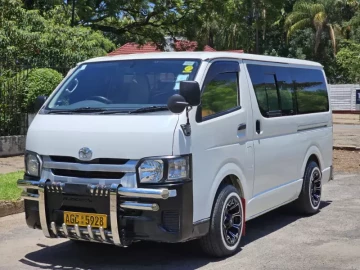 Toyota Hiace 2014