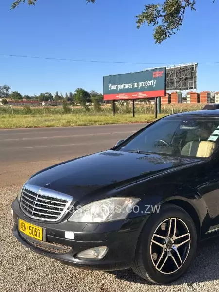 Mercedes Benz S-Class 2007