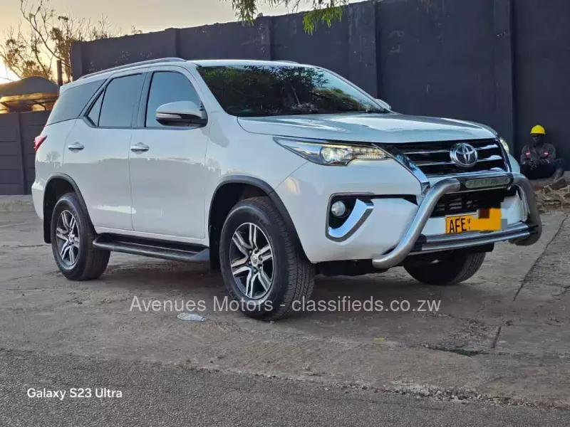 Toyota Fortuner 2016