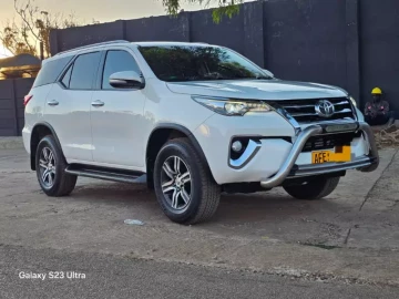 Toyota Fortuner 2016