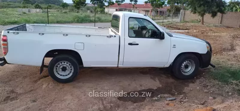 Mazda BT-50 2.2i 2011