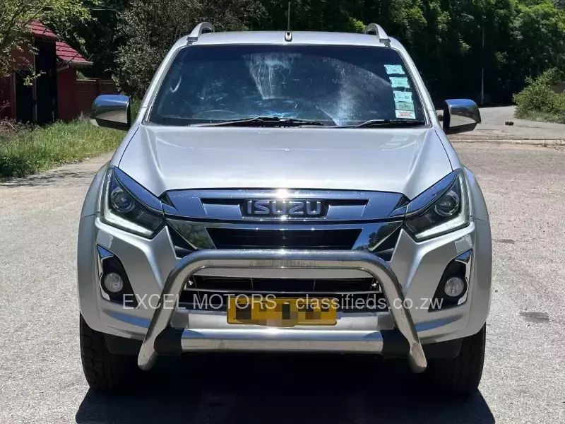 Isuzu KB300 2019