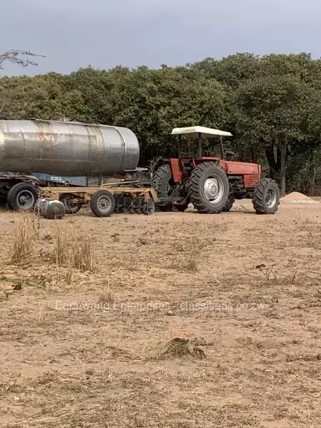 Massey ferguson MF 390 1