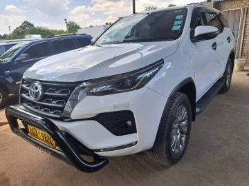 Toyota Fortuner 2021