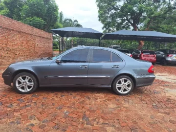 Mercedes Benz E-Class 2008