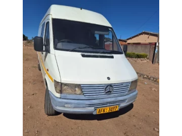 Mercedes Benz Sprinter 2000