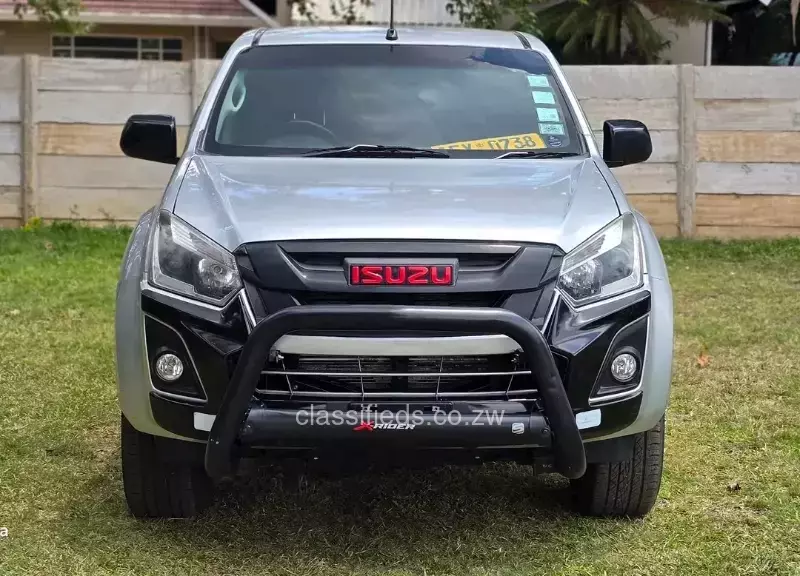 Isuzu X-Rider 2018