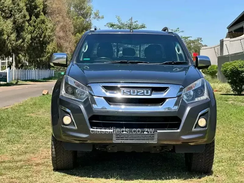 Isuzu KB300 2017