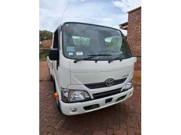 Toyota Dyna 2016