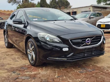 Volvo V40 2015