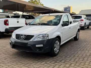 Nissan NP200 2024