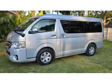 Toyota Hiace 2017