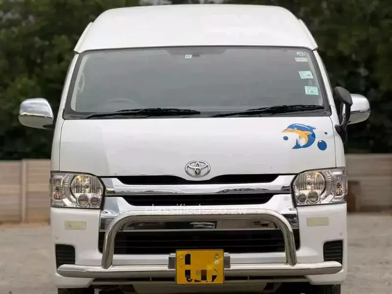 Toyota Hiace 2016