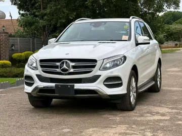 Mercedes Benz GLE 2016