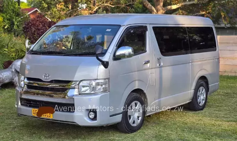 Toyota Hiace 2017