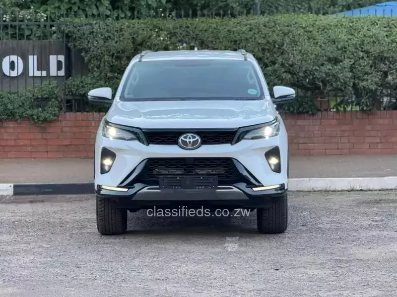 Toyota Fortuner 2023