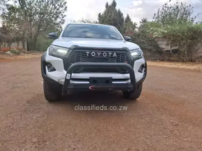 Toyota Hilux 2024