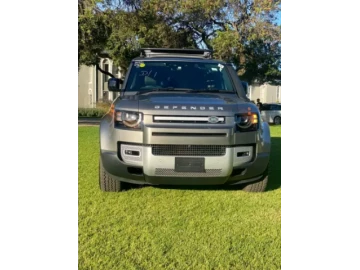 Land Rover Defender 2024