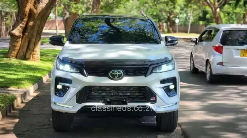 Toyota Fortuner 2023