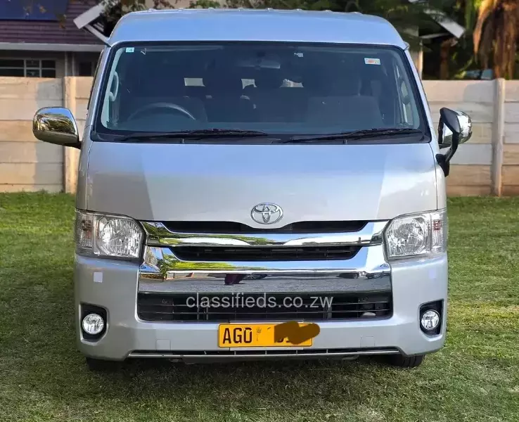 Toyota Hiace 2017