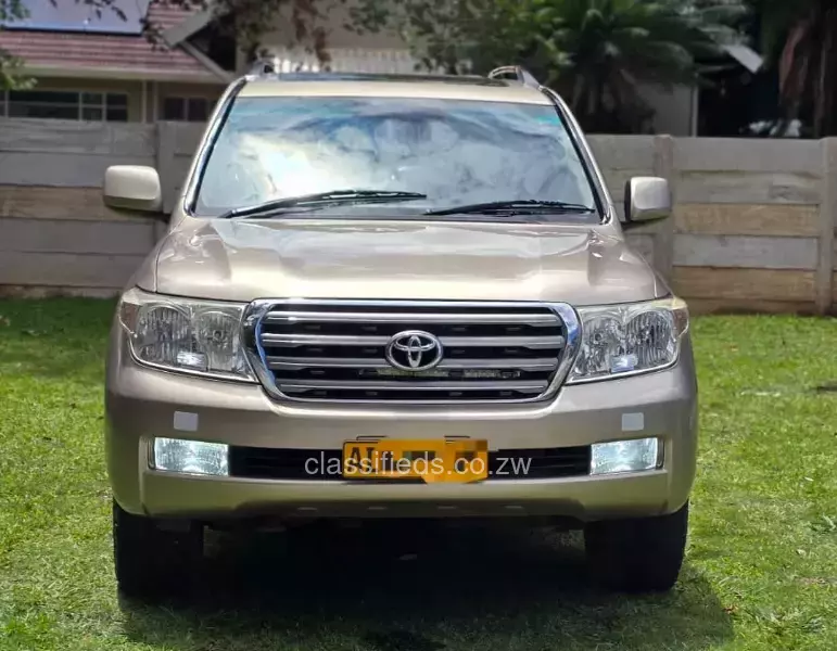 Toyota Land Cruiser 2010