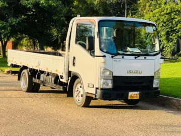 Isuzu Elf 2016