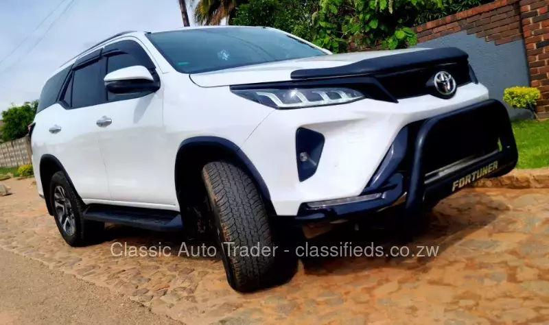 Toyota Fortuner 2024