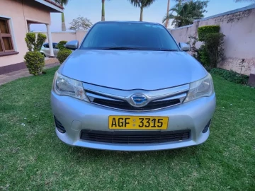 Toyota Fielder 1 2014