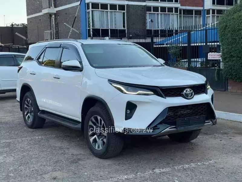 Toyota Fortuner 2023