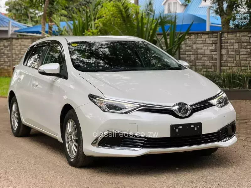 Toyota Auris 2015