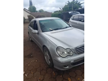 Mercedes Benz C-Class 2005