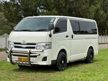 Toyota Hiace 2014