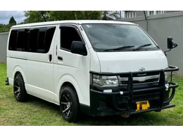 Toyota Hiace 2013