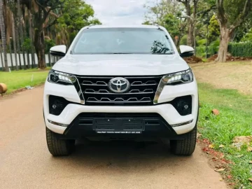 Toyota Fortuner 2021