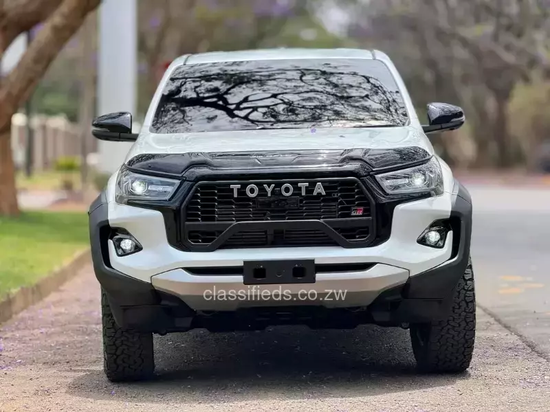 Toyota Hilux 2024