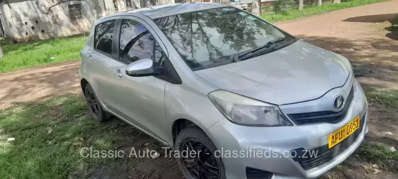 Toyota Vitz 2013